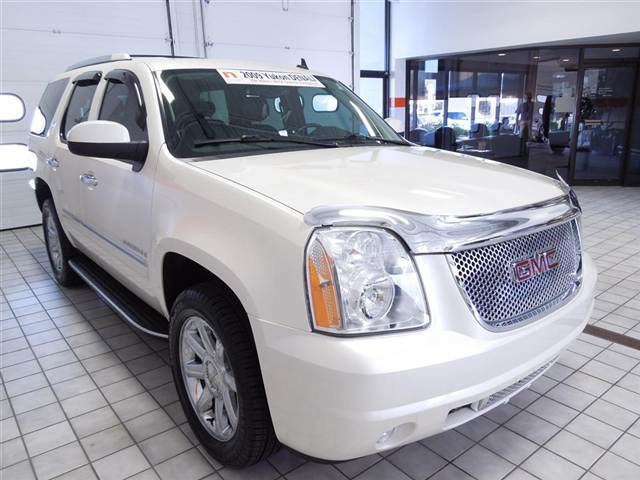 GMC Yukon 2009 photo 4