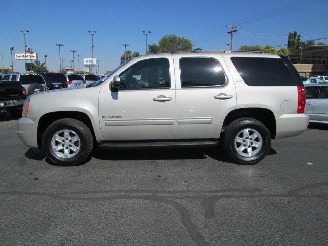 GMC Yukon 2009 photo 16