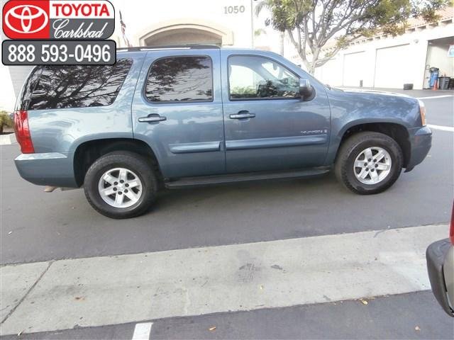 GMC Yukon 2009 photo 2