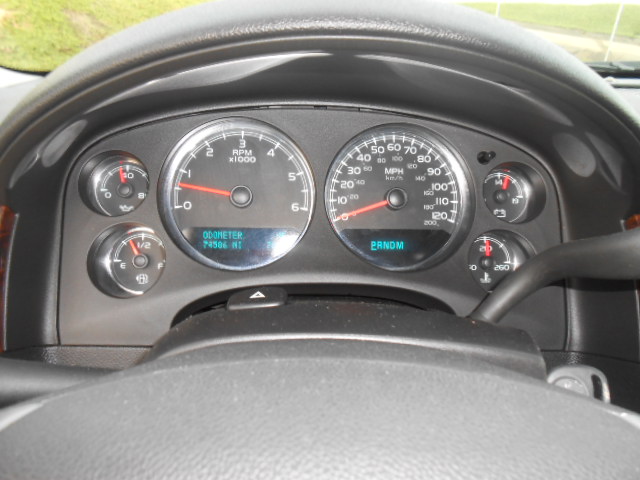 GMC Yukon 2009 photo 4