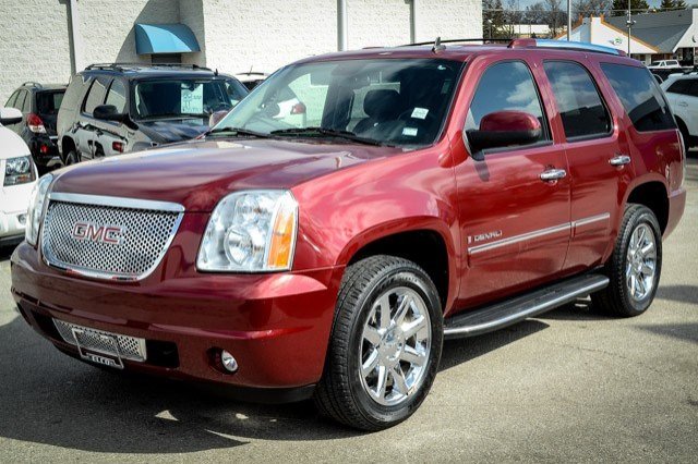 GMC Yukon 2009 photo 2