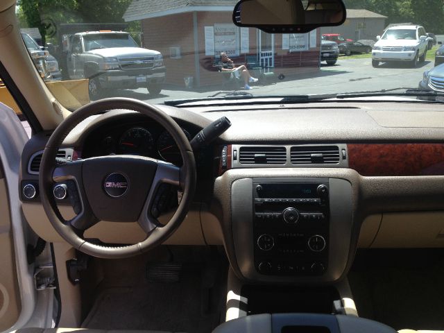 GMC Yukon 2009 photo 6