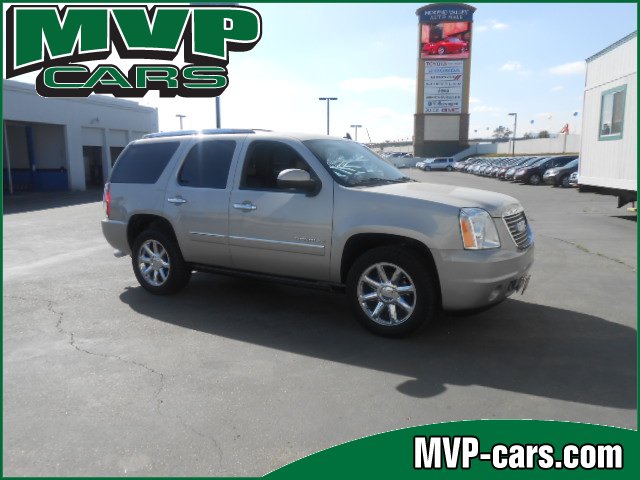 GMC Yukon 2009 photo 1