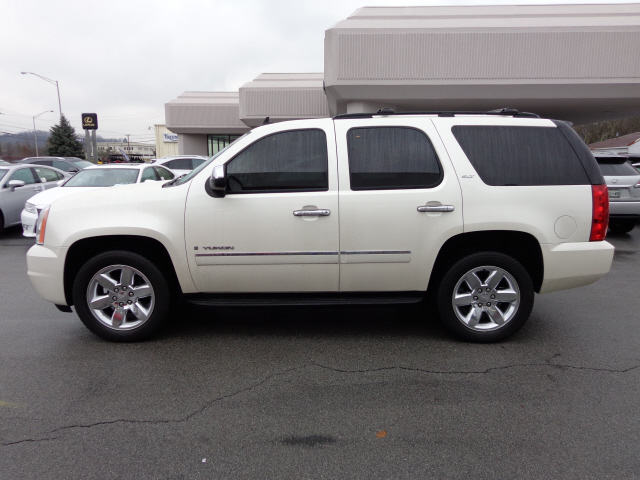 GMC Yukon 2009 photo 4