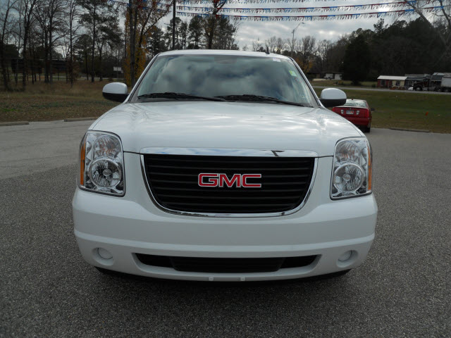 GMC Yukon 2009 photo 1