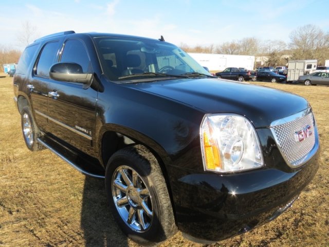 GMC Yukon 2009 photo 1