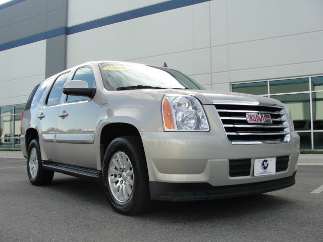 GMC Yukon 2009 photo 2