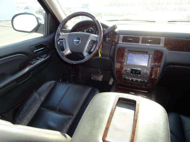 GMC Yukon 2009 photo 5