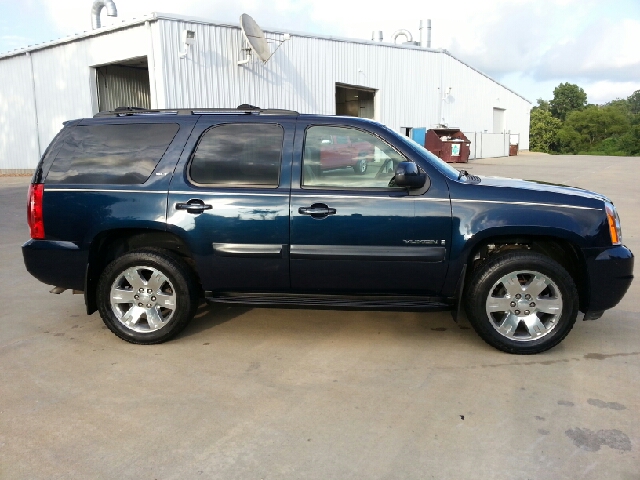 GMC Yukon 2009 photo 3