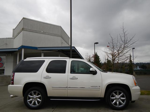 GMC Yukon 2009 photo 4