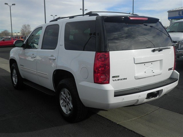 GMC Yukon LX Wagon 4D Unspecified