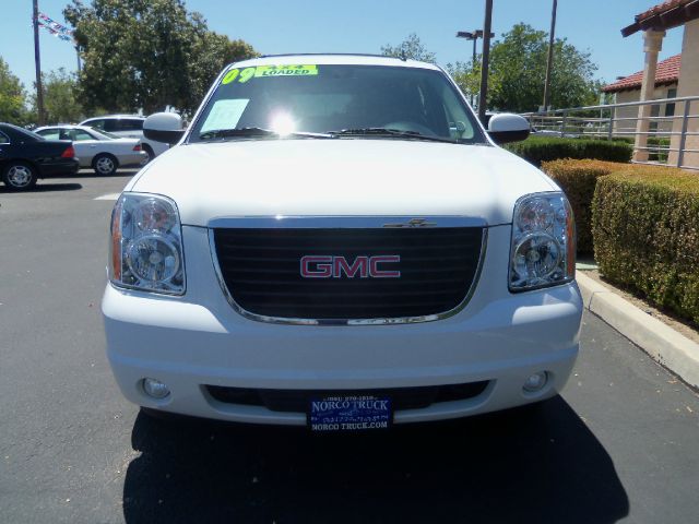 GMC Yukon 2009 photo 11