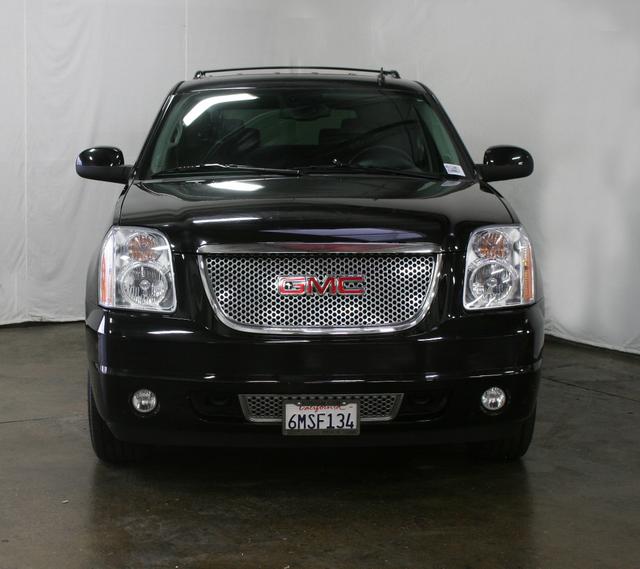 GMC Yukon 2009 photo 1