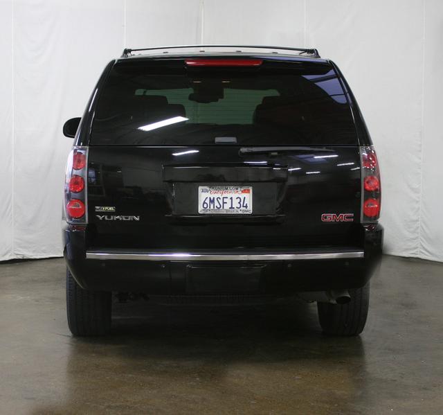 GMC Yukon 2009 photo 5