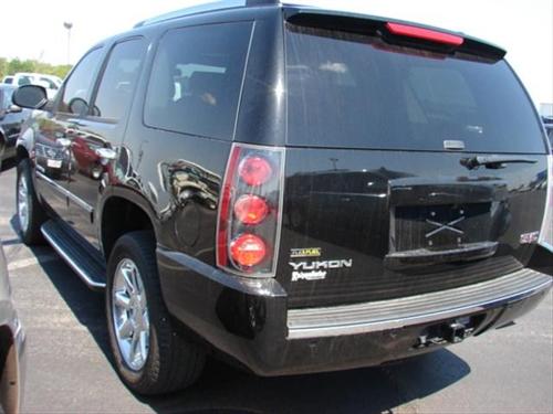 GMC Yukon 2009 photo 3