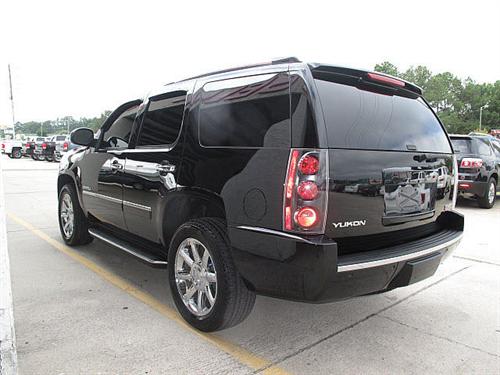 GMC Yukon EX Sedan 4D Other