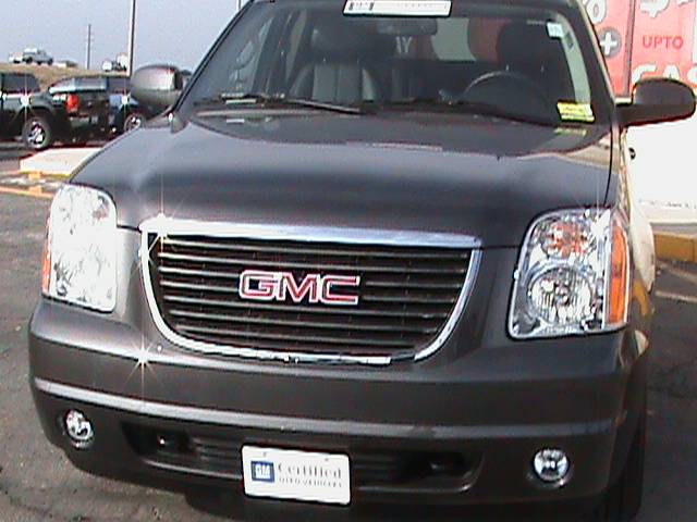 GMC Yukon LX Wagon 4D Sport Utility