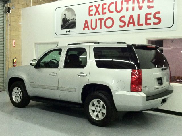 GMC Yukon 2010 photo 4