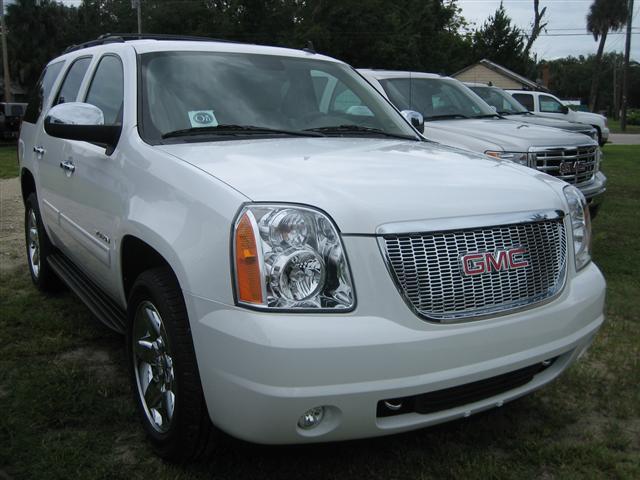 GMC Yukon 4DR WGN I4 LX Sport Utility