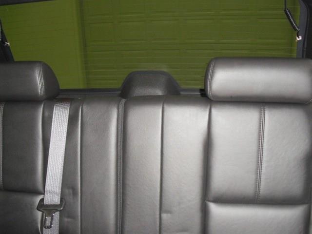 GMC Yukon 2010 photo 28