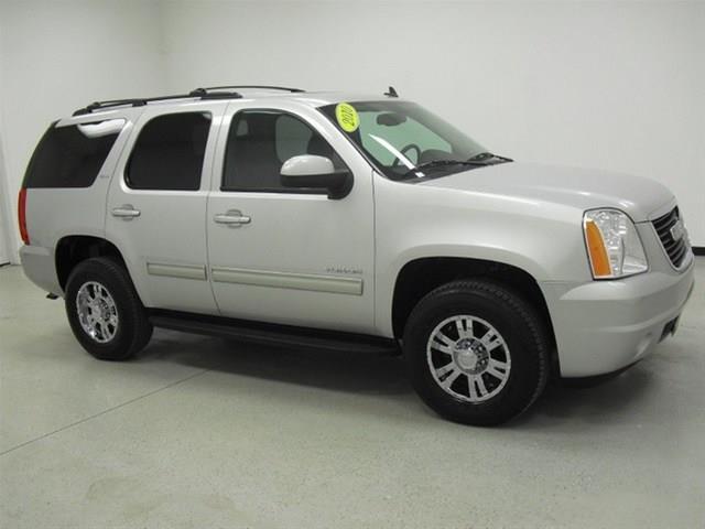 GMC Yukon 2010 photo 7