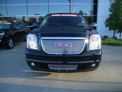 GMC Yukon 2010 photo 1