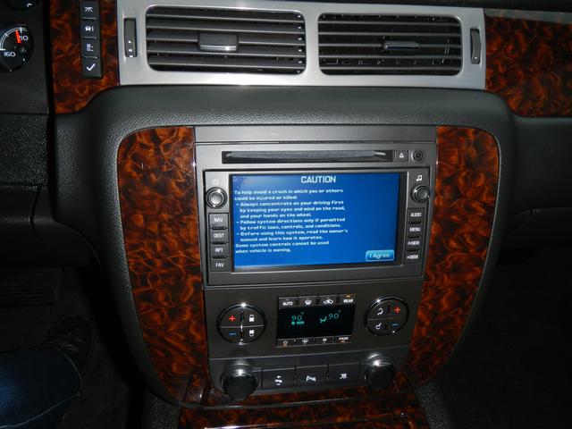 GMC Yukon 2011 photo 1