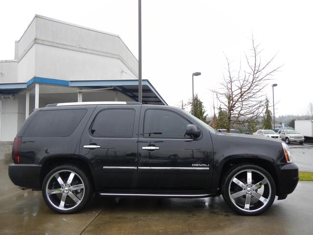 GMC Yukon 2011 photo 4