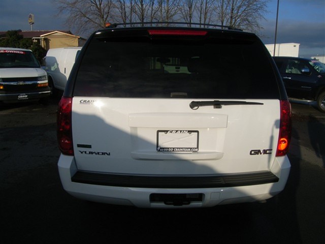 GMC Yukon 2011 photo 5