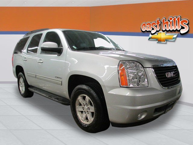 GMC Yukon 2011 photo 1