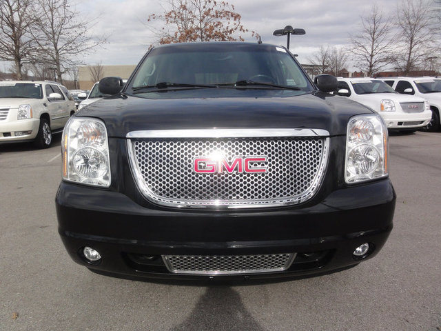 GMC Yukon 2011 photo 5