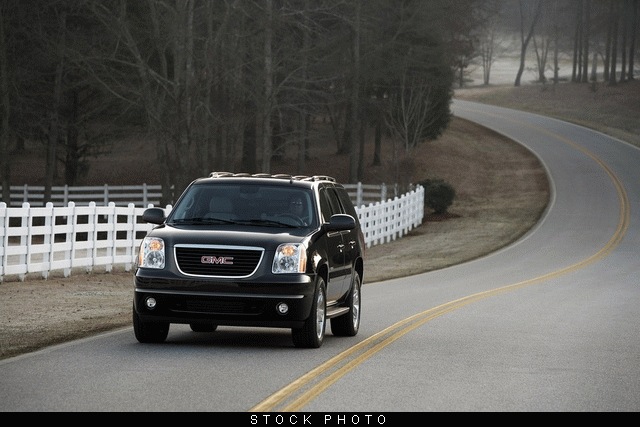 GMC Yukon 2011 photo 1