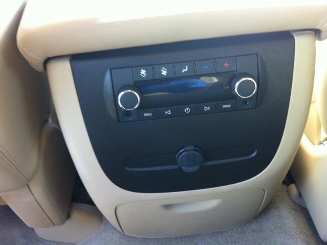 GMC Yukon 2011 photo 19