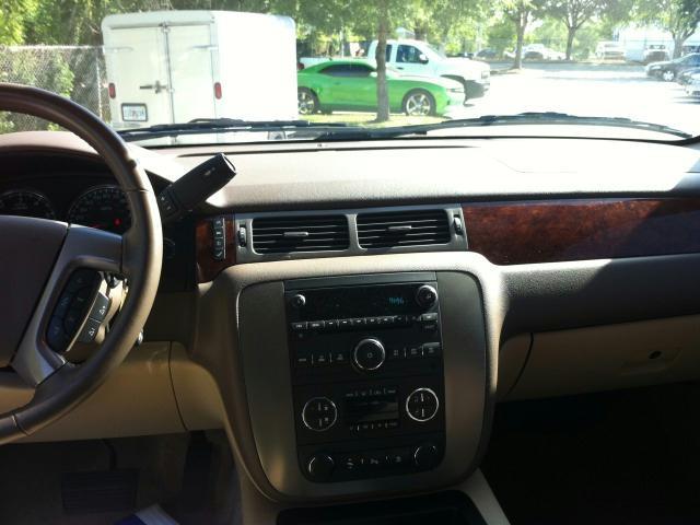 GMC Yukon 2011 photo 29