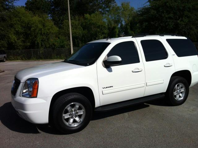 GMC Yukon 2011 photo 30