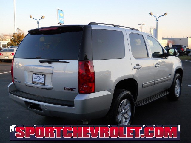 GMC Yukon 2011 photo 4