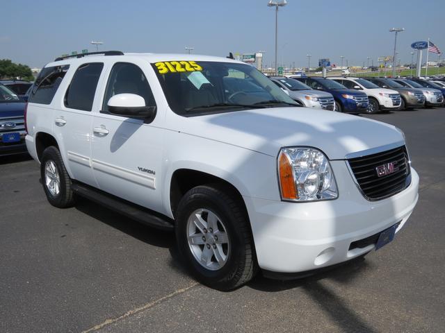 GMC Yukon 2011 photo 4