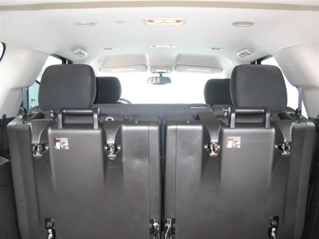 GMC Yukon 2011 photo 4