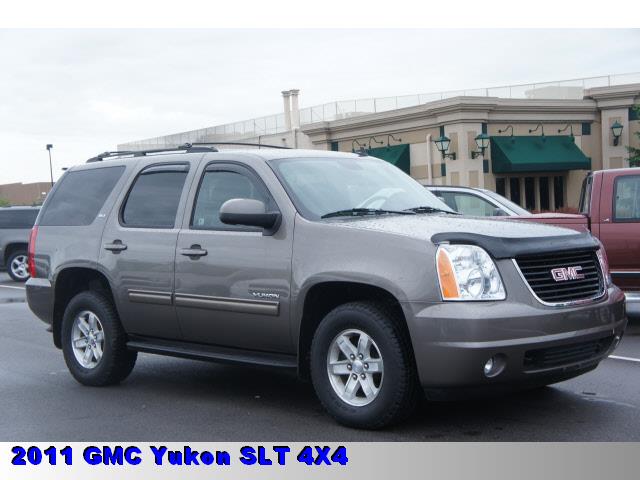 GMC Yukon 2011 photo 3