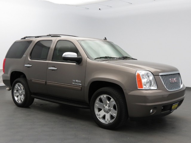 GMC Yukon 2011 photo 4