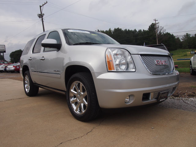 GMC Yukon 2012 photo 4