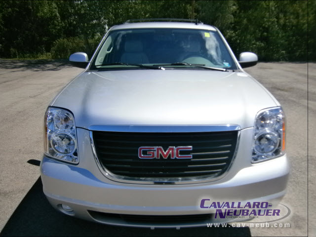 GMC Yukon 2012 photo 4