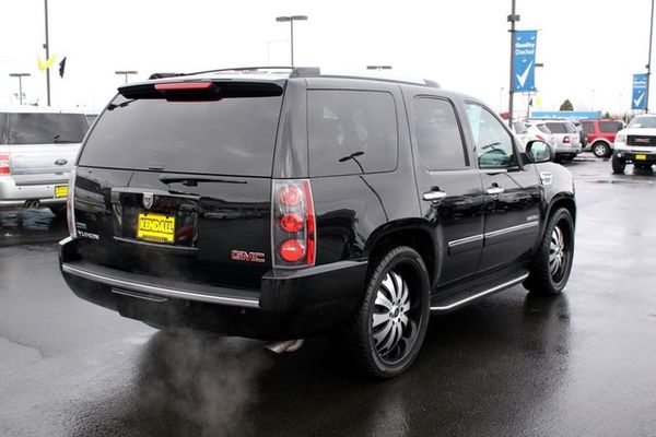 GMC Yukon 2012 photo 4