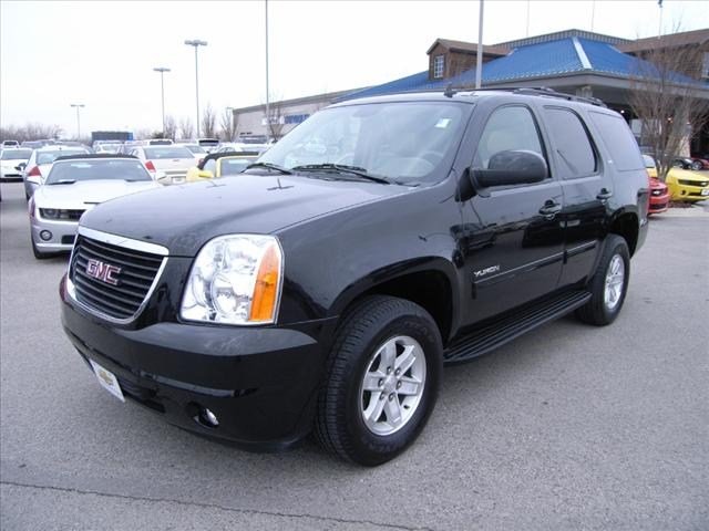 GMC Yukon 2012 photo 1