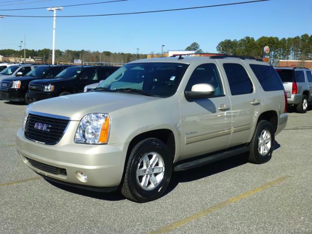 GMC Yukon LX Wagon 4D Unspecified