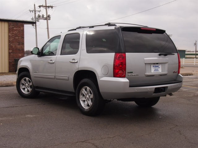 GMC Yukon 2012 photo 5