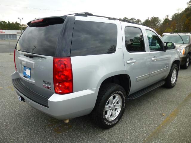 GMC Yukon 2012 photo 3