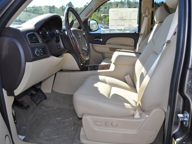 GMC Yukon 2012 photo 5