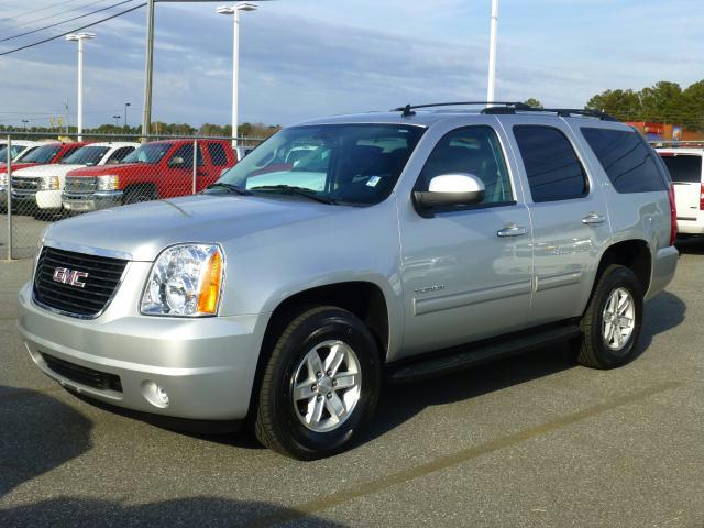 GMC Yukon LX Wagon 4D Unspecified