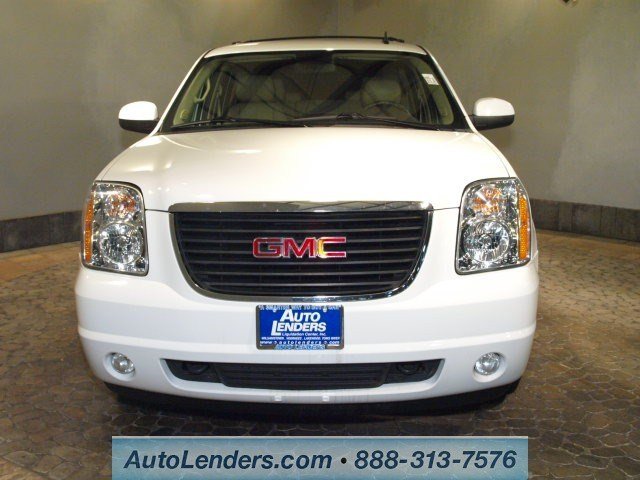 GMC Yukon 2012 photo 1